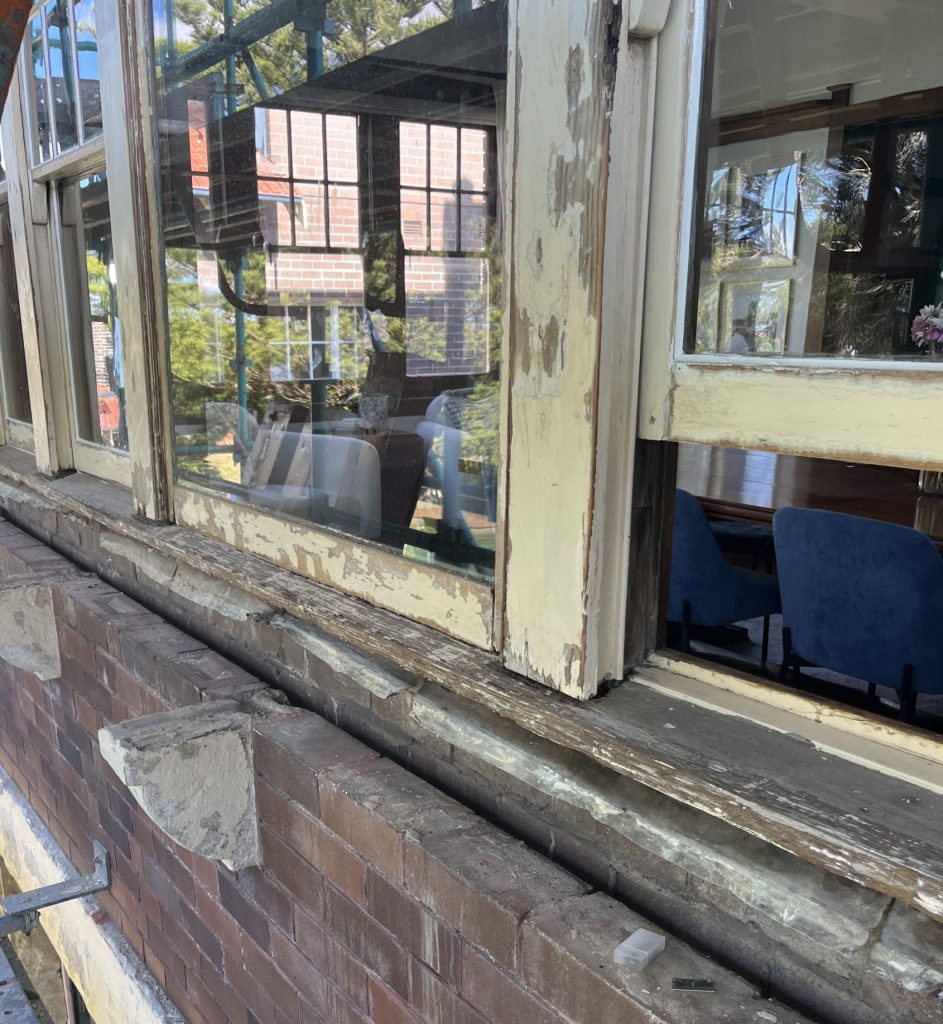 When It Is Time to Replace Windows and Doors